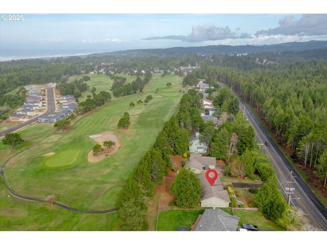 2520 S CRESTLINE Dr, Waldport, OR 97394