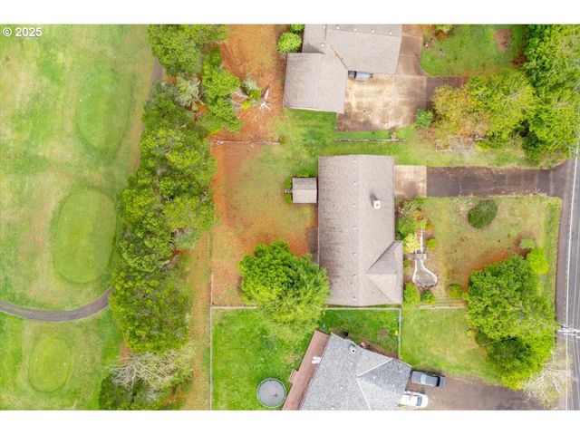 2520 S CRESTLINE Dr, Waldport, OR 97394