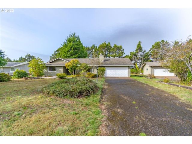 2520 S CRESTLINE Dr, Waldport, OR 97394