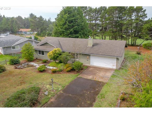2520 S CRESTLINE Dr, Waldport, OR 97394