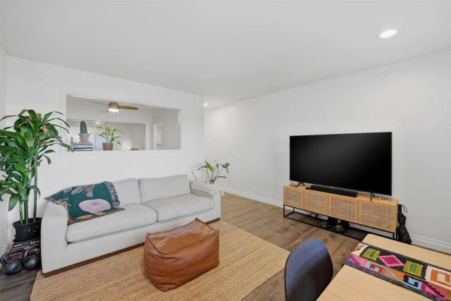 2414 Sacada Circle A, Carlsbad, CA 92009