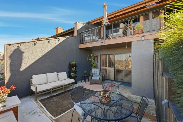 2414 Sacada Circle A, Carlsbad, CA 92009