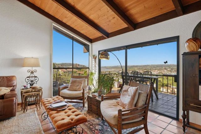 2414 Sacada Circle A, Carlsbad, CA 92009