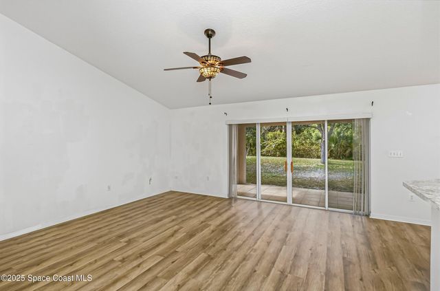 152 Greenbrier Avenue NW, Palm Bay, FL 32907