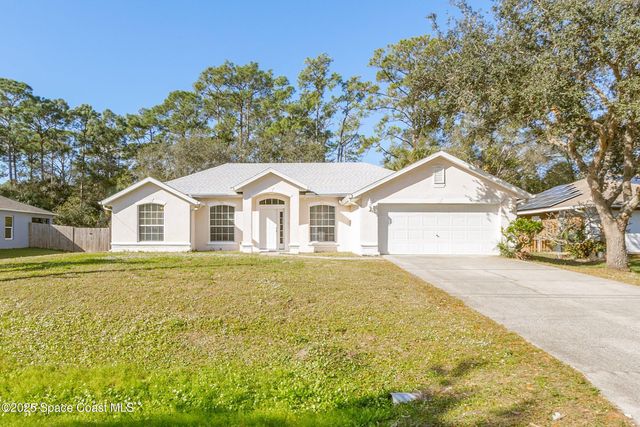 152 Greenbrier Avenue NW, Palm Bay, FL 32907