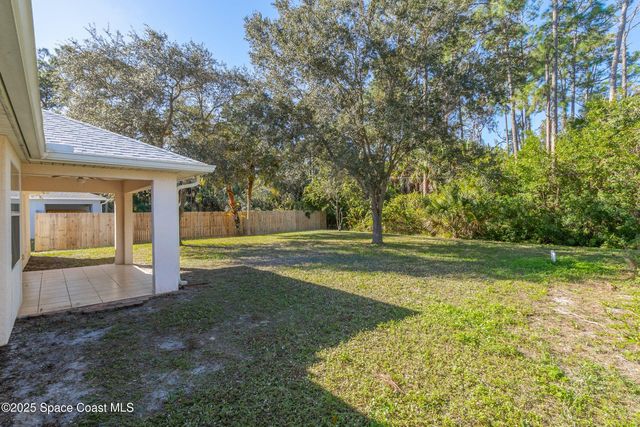 152 Greenbrier Avenue NW, Palm Bay, FL 32907