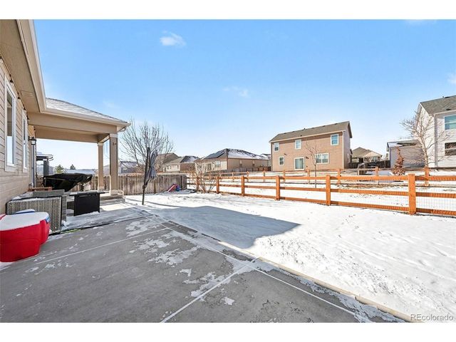 910 Pierson Ct, Windsor, CO 80550