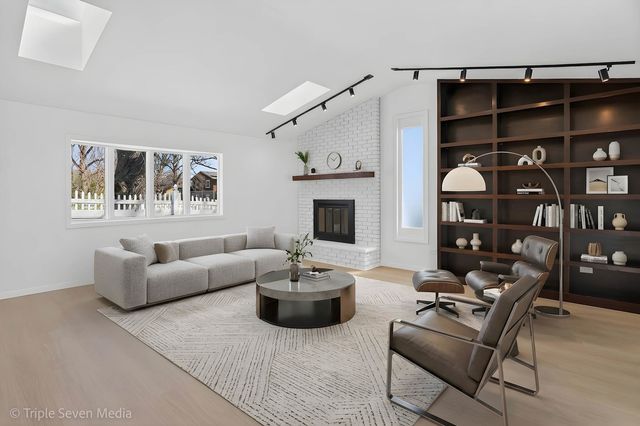 22509 Mission Drive, Richton Park, IL 60471