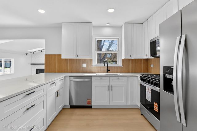 22509 Mission Drive, Richton Park, IL 60471