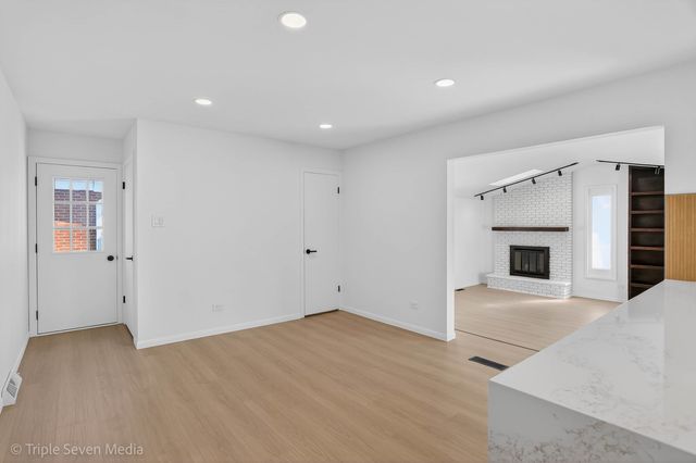 22509 Mission Drive, Richton Park, IL 60471