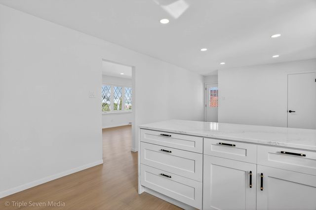 22509 Mission Drive, Richton Park, IL 60471