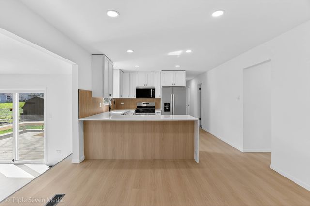 22509 Mission Drive, Richton Park, IL 60471