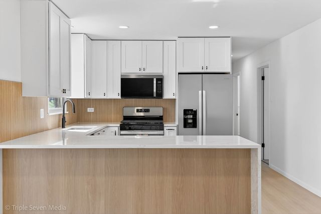 22509 Mission Drive, Richton Park, IL 60471