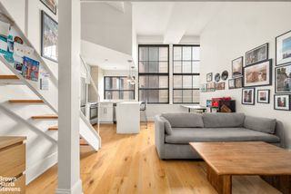 111 4th Ave Apt 3A, New York City, NY 10003