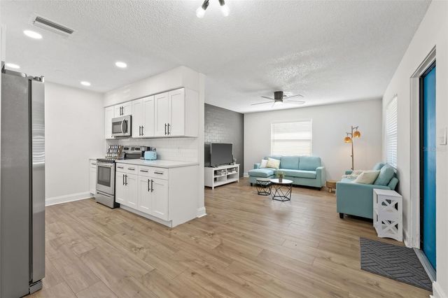 2700 13TH STREET W, Palmetto, FL 34221