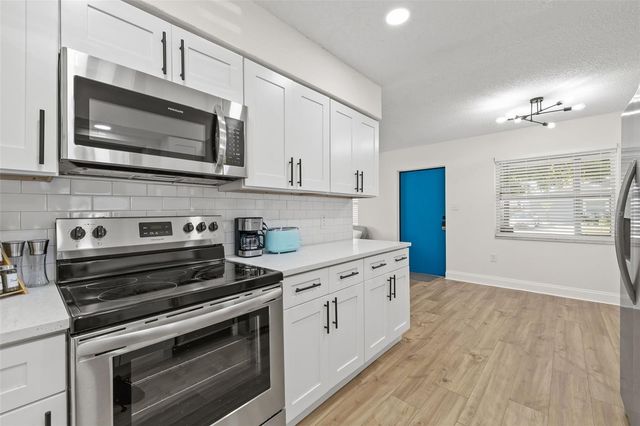 2700 13TH STREET W, Palmetto, FL 34221
