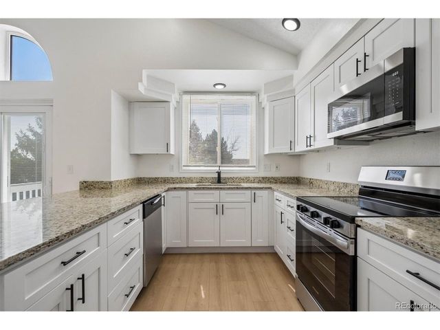1156 S Rifle Cir, Aurora, CO 80017