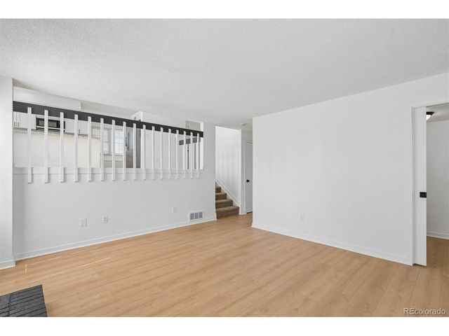 1156 S Rifle Cir, Aurora, CO 80017