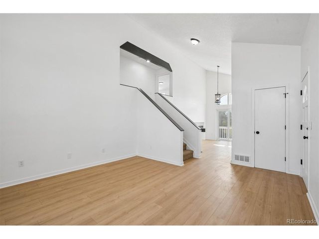 1156 S Rifle Cir, Aurora, CO 80017