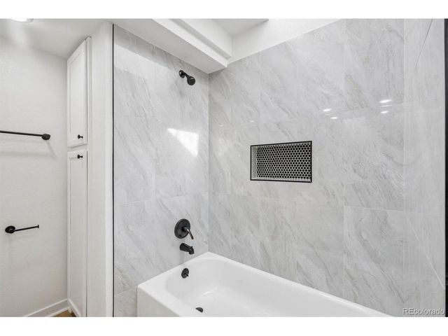 1156 S Rifle Cir, Aurora, CO 80017