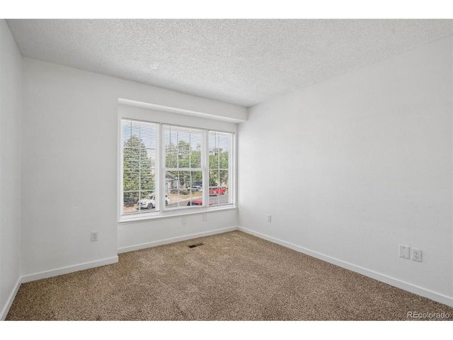 1156 S Rifle Cir, Aurora, CO 80017