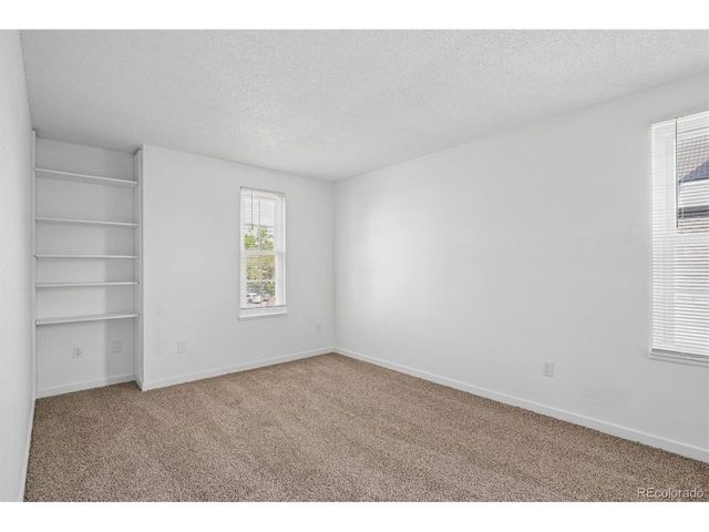 1156 S Rifle Cir, Aurora, CO 80017