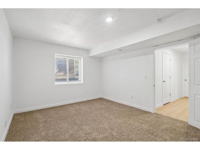 1156 S Rifle Cir, Aurora, CO 80017