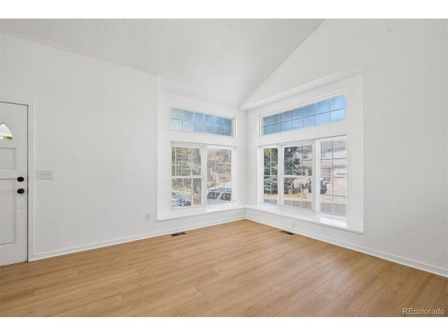 1156 S Rifle Cir, Aurora, CO 80017