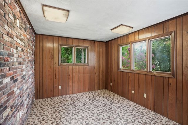 14 Cardinal Road, Cranston, RI 02921