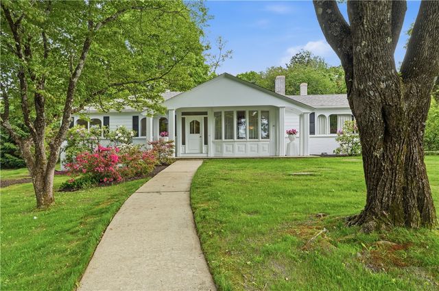 14 Cardinal Road, Cranston, RI 02921