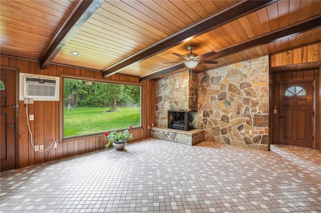 14 Cardinal Road, Cranston, RI 02921