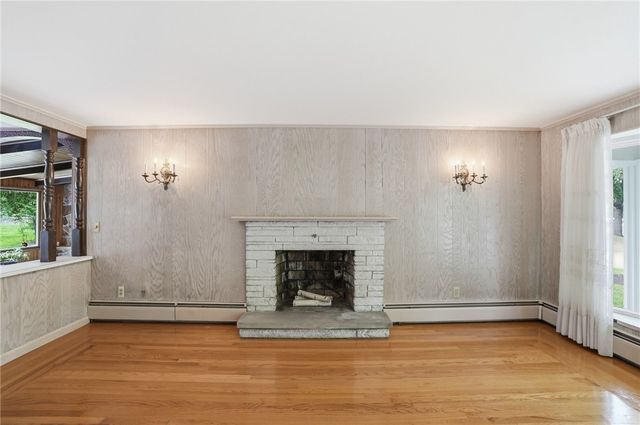 14 Cardinal Road, Cranston, RI 02921