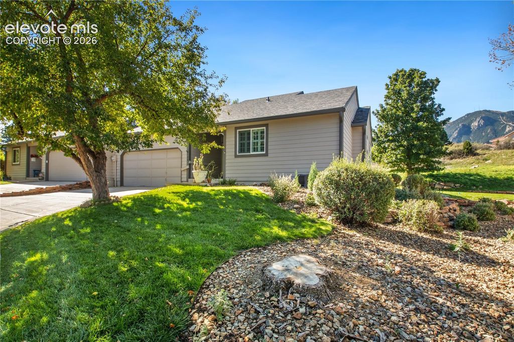 120 Cobblestone Drive, Colorado Springs, CO 80906 — photo 2