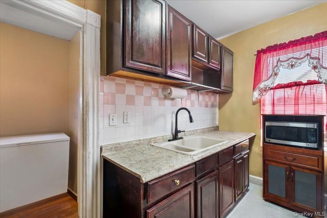 333 S 7th Avenue, Mount Vernon, NY 10550