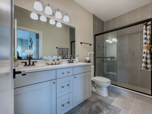 245 Regency Court E, Wauconda, IL 60084