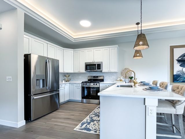 245 Regency Court E, Wauconda, IL 60084