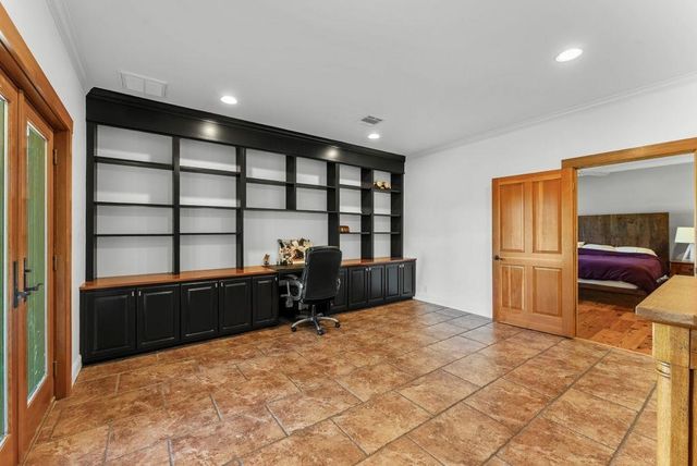 3141 Miller Lane, Lake Charles, LA 70605