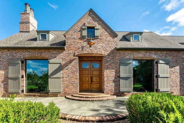 3141 Miller Lane, Lake Charles, LA 70605