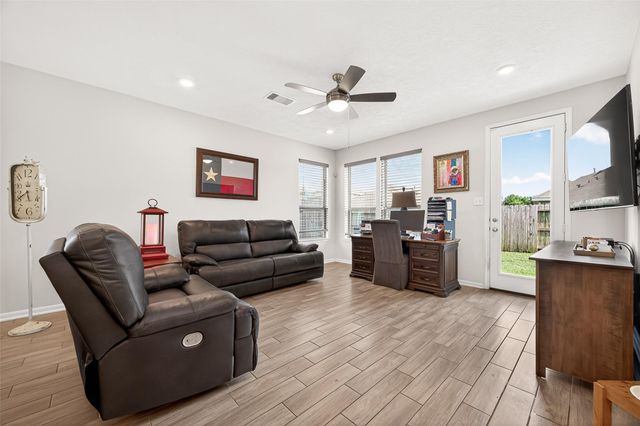 41635 Sorrel Spring Lane, Magnolia, TX 77354