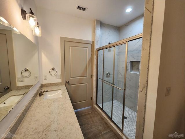 3600 Frio Avenue 2, Mcallen, TX 78504