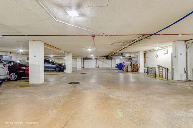 40 S Main Street 2C, Glen Ellyn, IL 60137