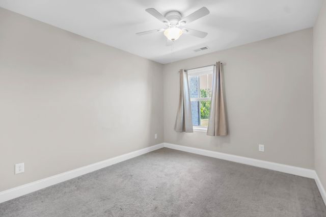1715 Old Drakes Creek Rd, Hendersonville, TN 37075