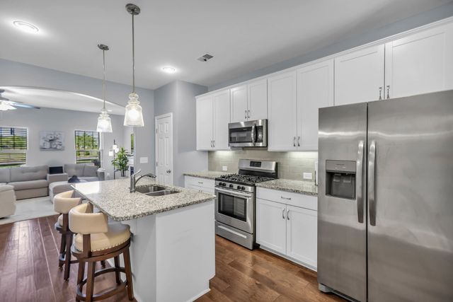 1715 Old Drakes Creek Rd, Hendersonville, TN 37075
