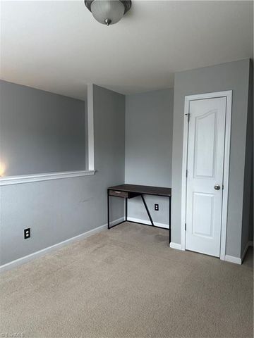 828 jennifer Lane, High Point, NC 27265