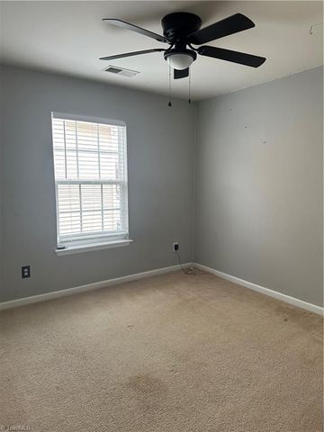 828 jennifer Lane, High Point, NC 27265