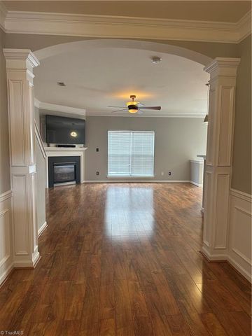 828 jennifer Lane, High Point, NC 27265