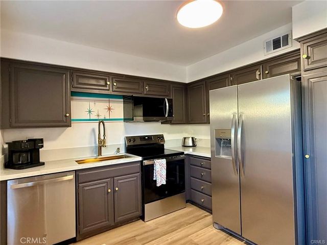 6134 Arroyo Road 6, Palm Springs, CA 92264