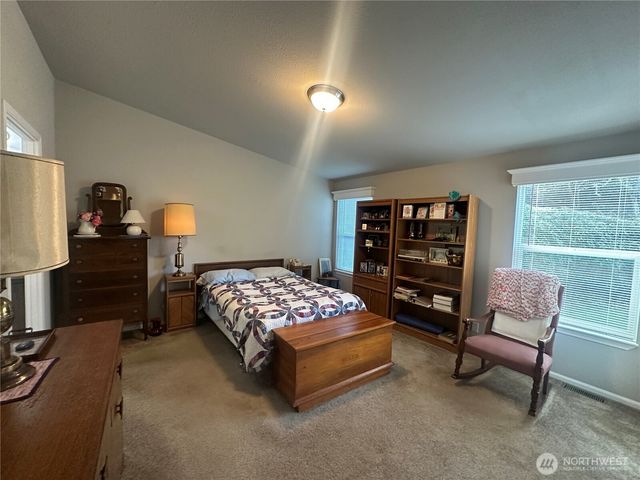 32110 T Pl, Ocean Park, WA 98640