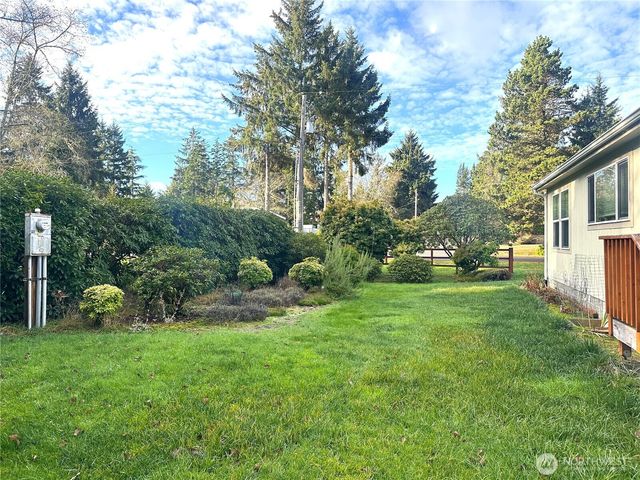 32110 T Pl, Ocean Park, WA 98640