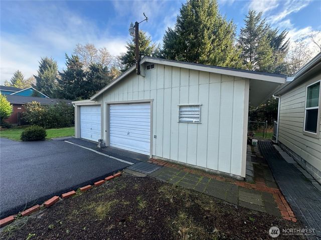 32110 T Pl, Ocean Park, WA 98640
